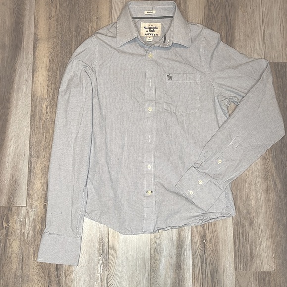 Ambercrombie & Fitch fitted shirts - Picture 2 of 2